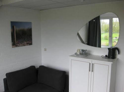 Bed And Breakfast De Zeehoeve Harlingen Eksteriør billede